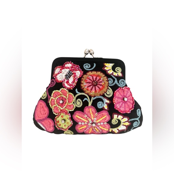 Vera Bradley Handbags - Vera Bradley 25th Anniversary Embroidered Kisslock Frame Bag/Clutch
